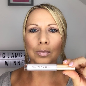 yves saint laurent all hours foundation review